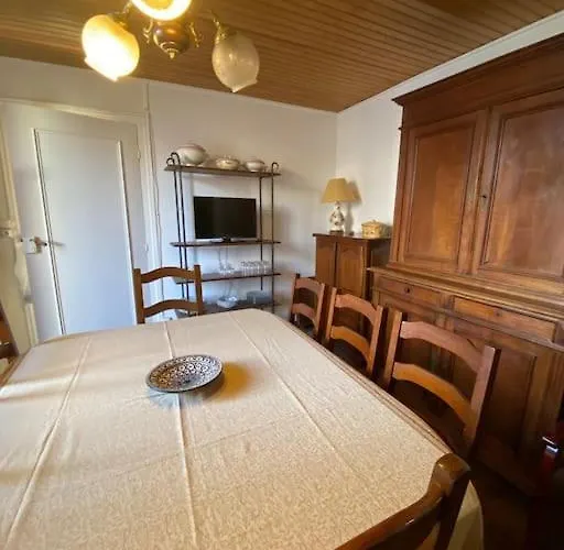 Le New Montferrand 1 Et 2 *